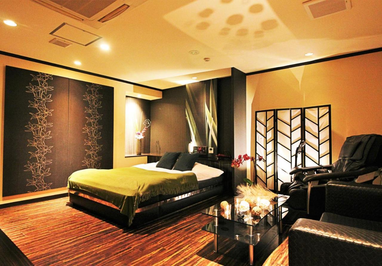 Hotel O2 -Adult Only- Hirabari Exterior foto