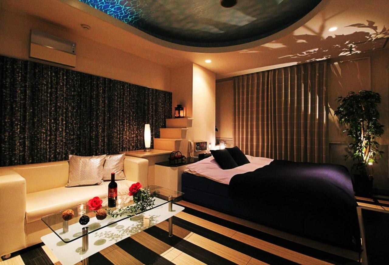 Hotel O2 -Adult Only- Hirabari Exterior foto