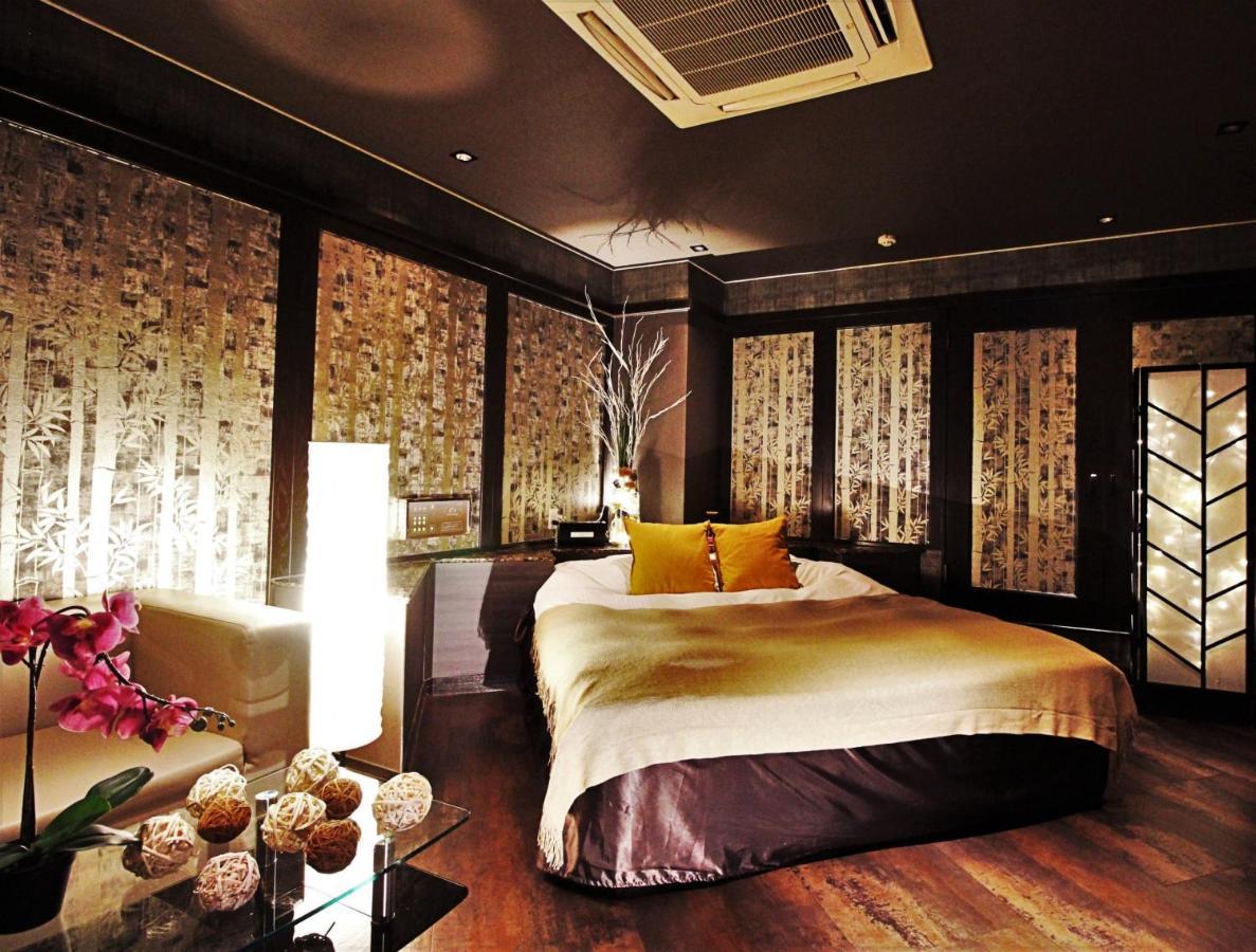 Hotel O2 -Adult Only- Hirabari Exterior foto