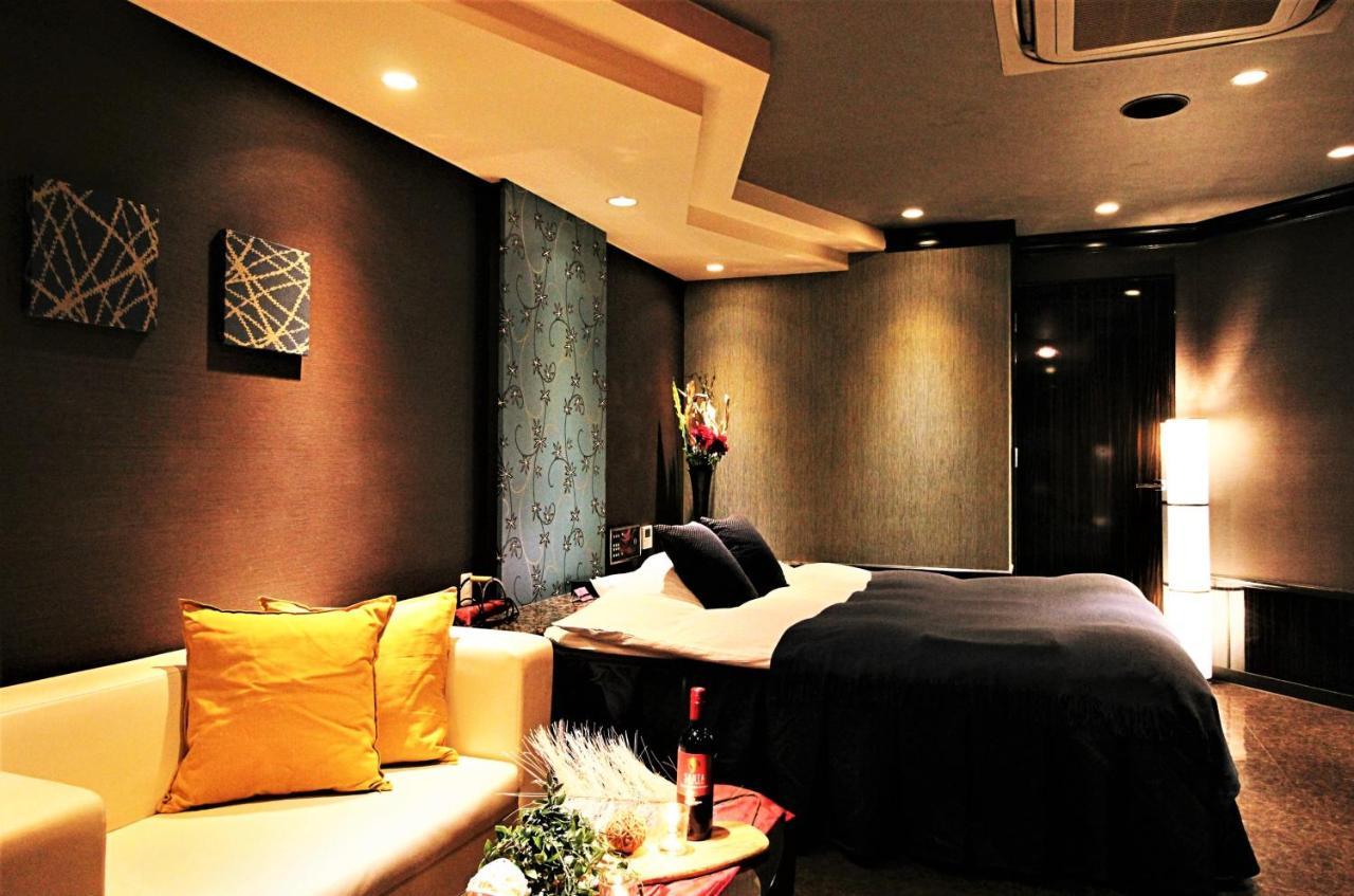 Hotel O2 -Adult Only- Hirabari Exterior foto